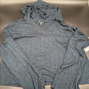 Athleta Heathered Blue V-Neck Pullover NWT